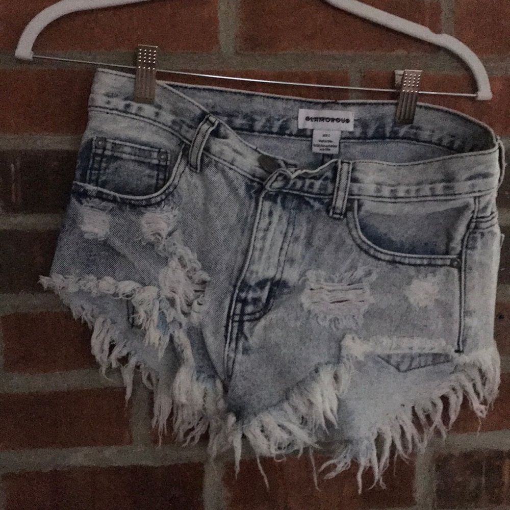 GLAMOROUS denim short shorts